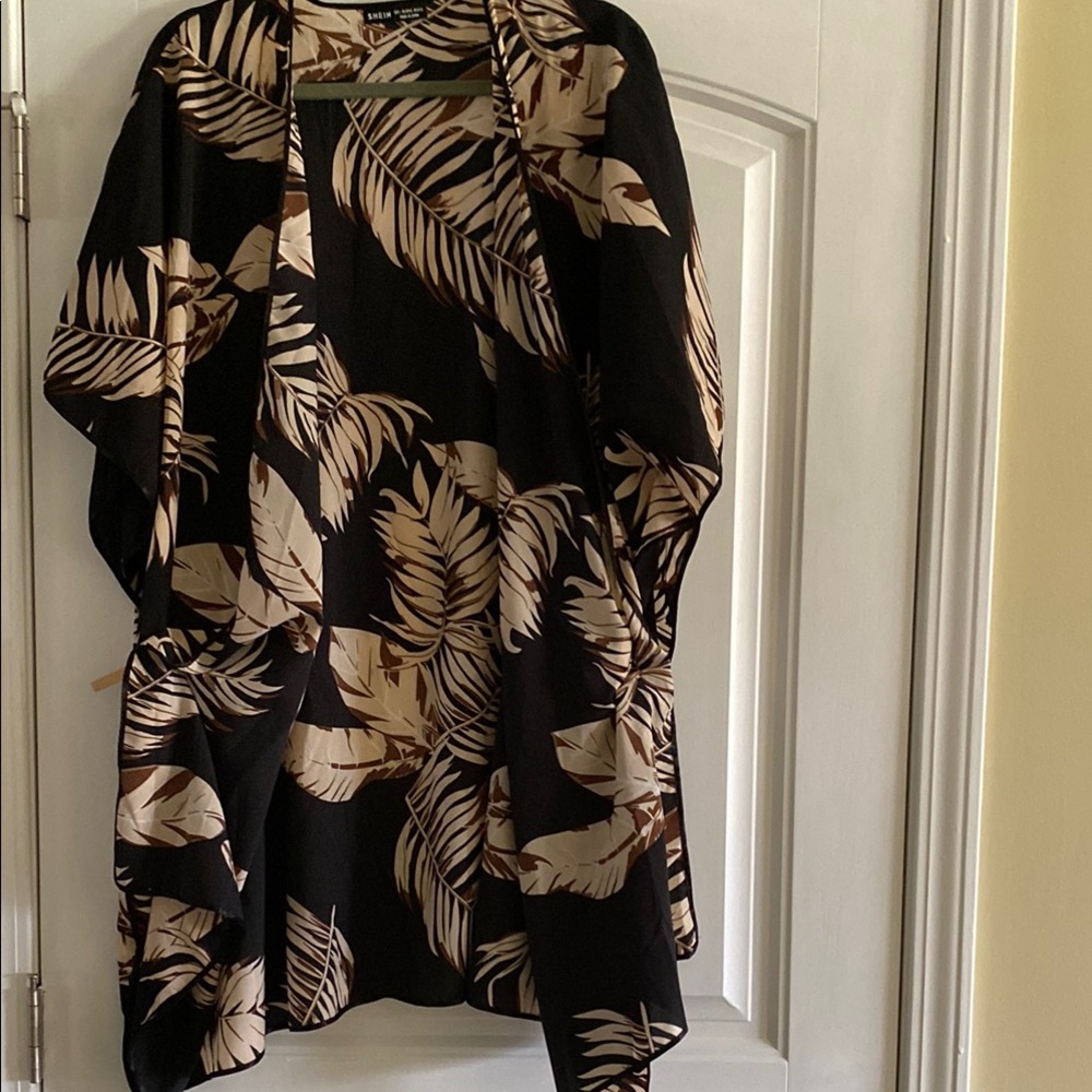 SHEIN Black and Tan Leaf Print Swim Coverup